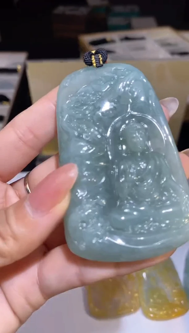 颈饰未镶嵌翡翠37646