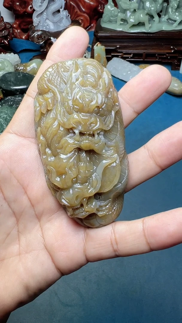 未镶嵌和田玉把件-