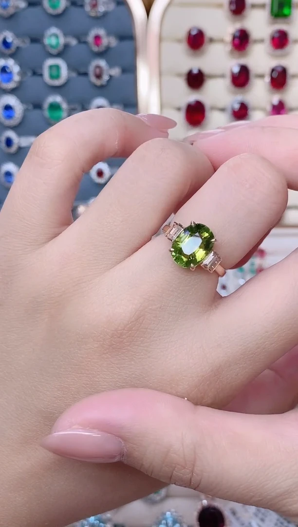 18K金镶嵌碧玺戒指碧玺3.5ct