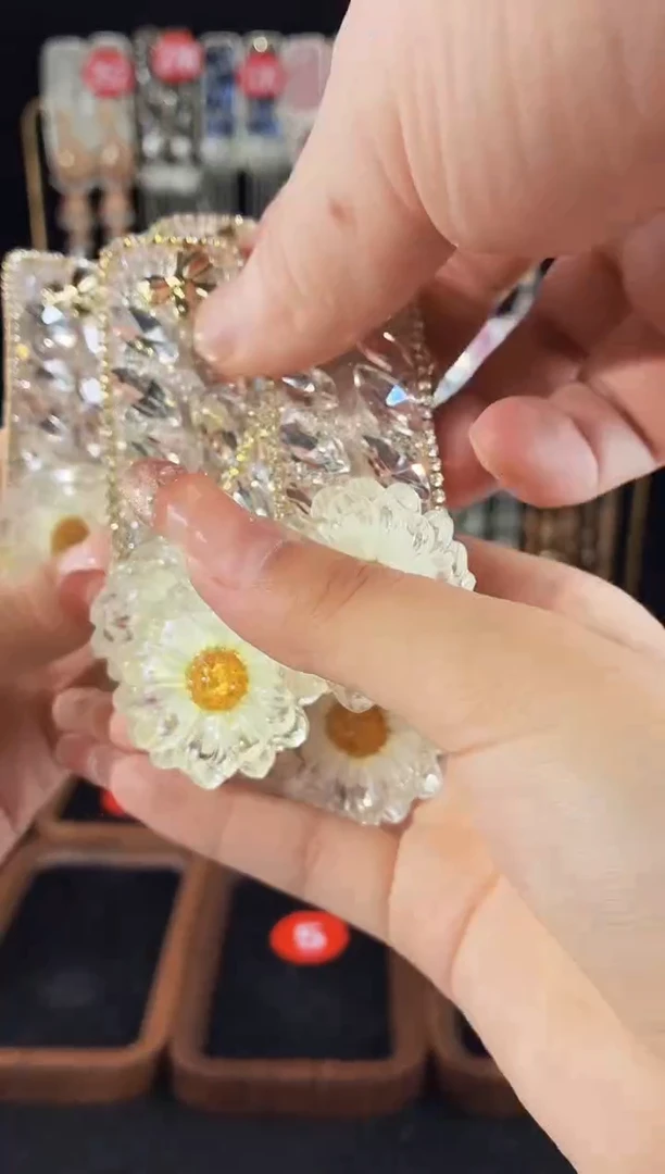 皮质铁合金302雏菊白色原创发夹一对