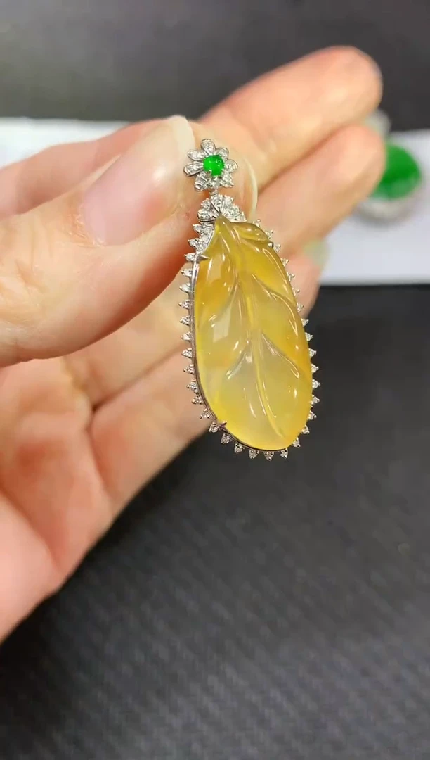 吊坠(不含链)18K金镶嵌翡翠41|11000