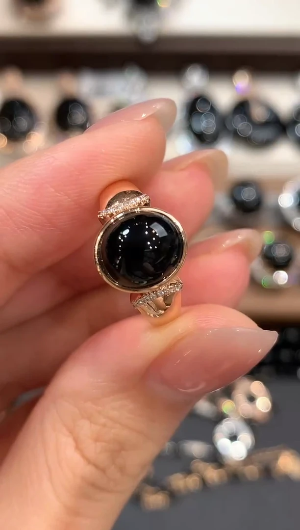 18K金镶嵌戒指翡翠q21