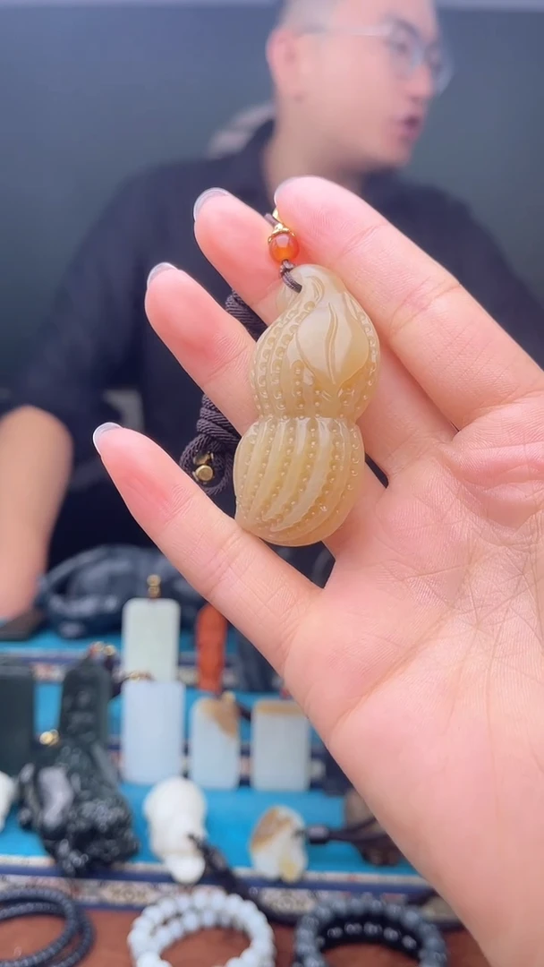 未镶嵌和田玉挂件1