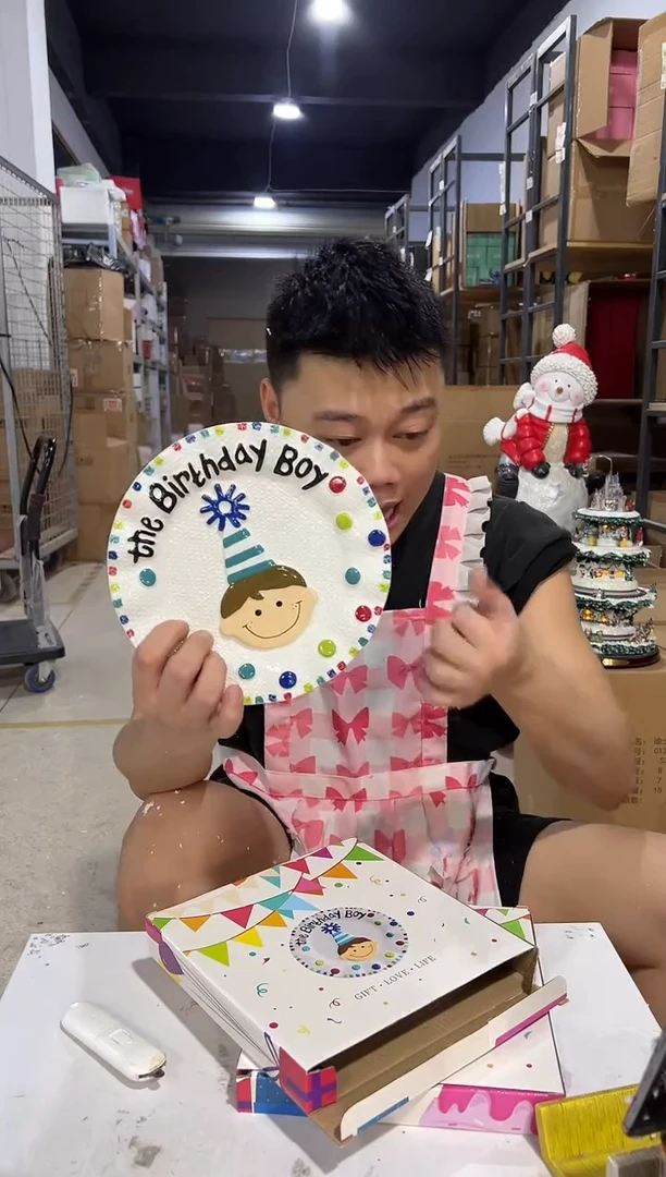 瓷片b款原盒男孩盘子