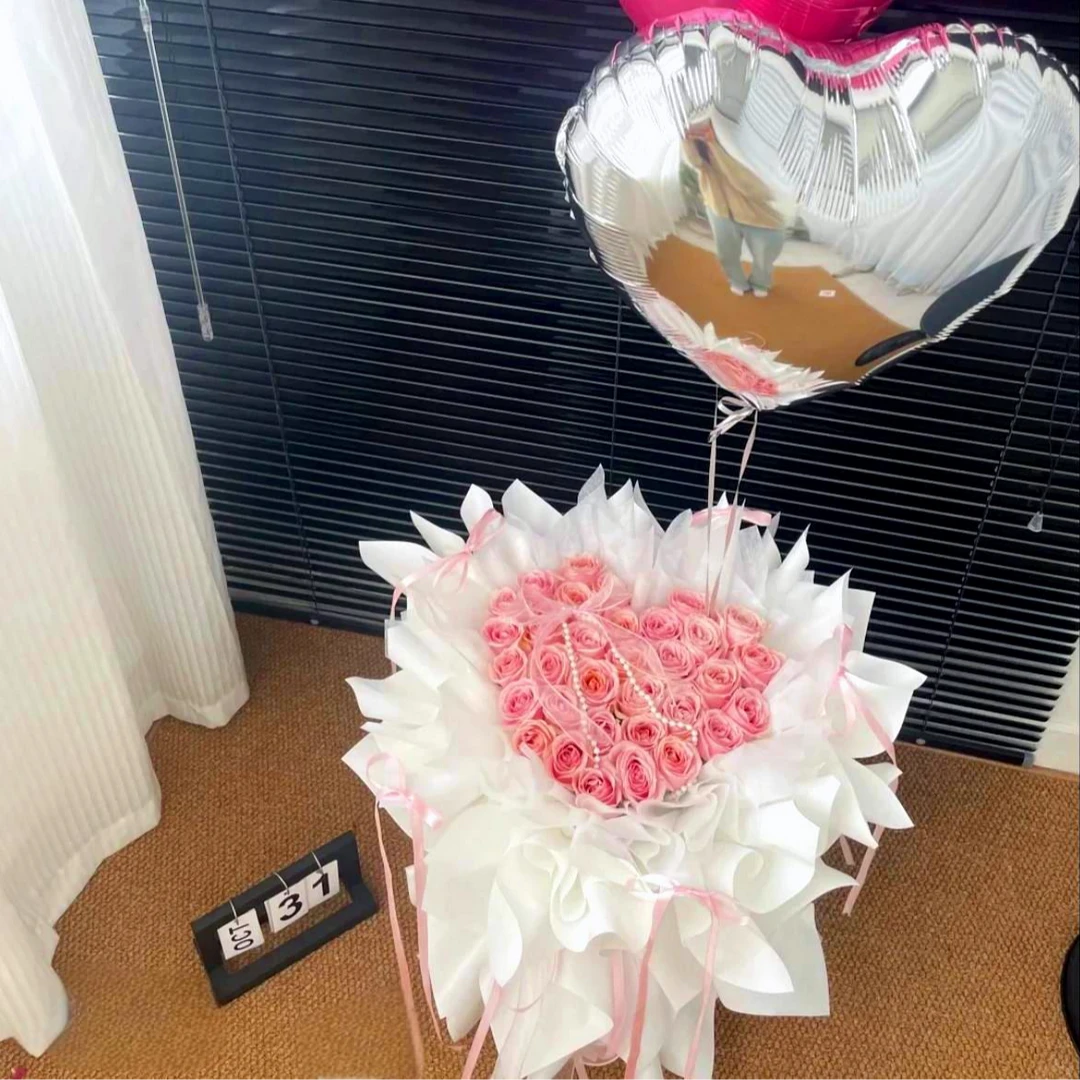 【甜心之恋】33朵粉玫瑰爱心形送女友送老婆送闺蜜生日纪念日约会礼物鲜花小时达同城配送