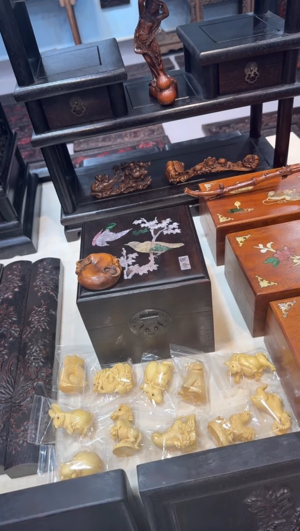 木乐*黄杨13件+紫檀收纳箱