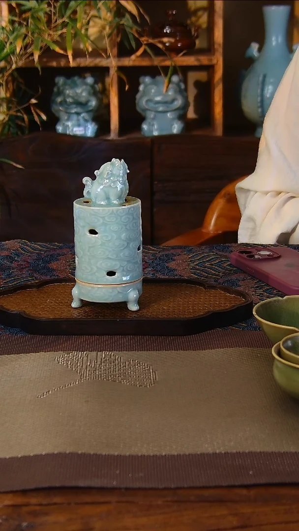 瓷片原矿汝瓷仿古釉狻猊香炉，一级品