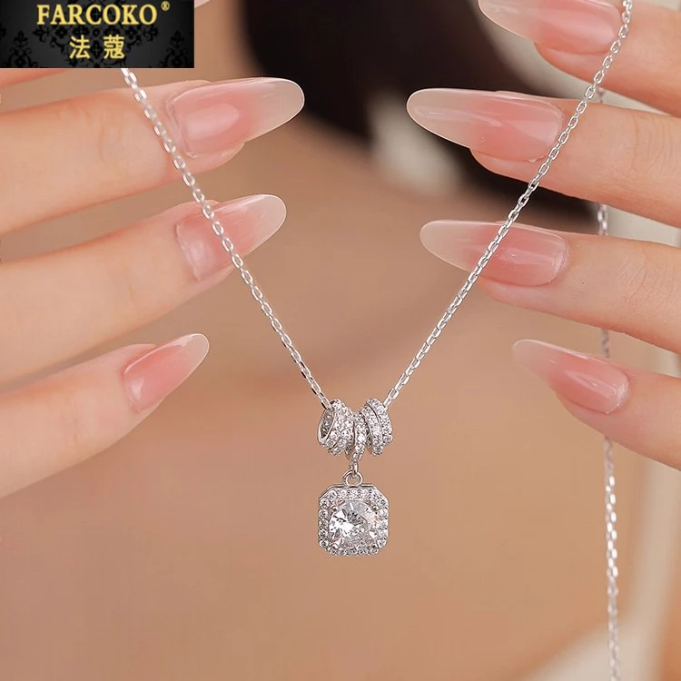 法蔻小方糖项链女轻奢小众气质设计感吊坠送女友老婆生日礼物