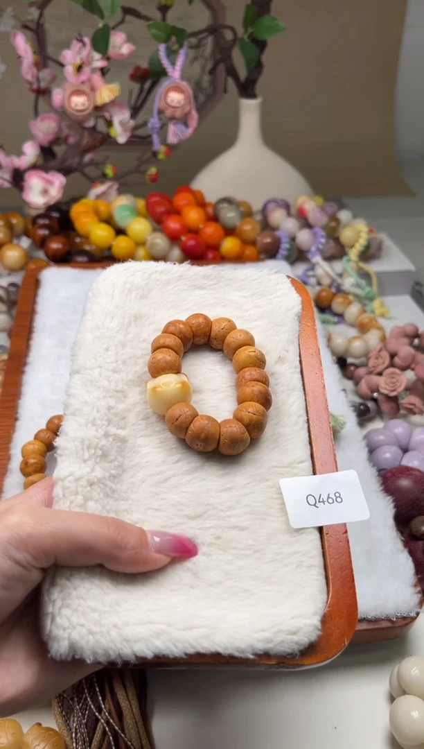 白玉菩提吊坠瑕Q468凤羽大肠手捻14mm一串随机