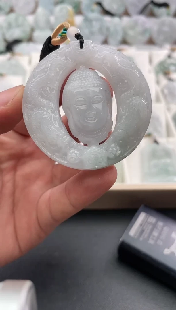 颈饰未镶嵌翡翠26/01/03/184