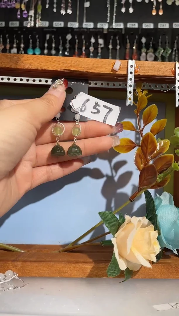 【闪购商品】紫晶耳饰银S925镶嵌喜欢拍