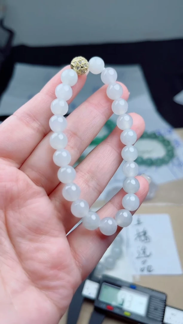 定制翡翠未镶嵌珠串