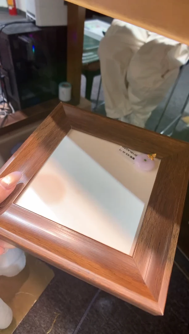 颈饰18K金镶嵌翡翠平安扣