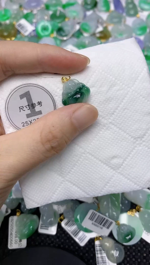 翡翠18K金镶嵌颈饰11111111