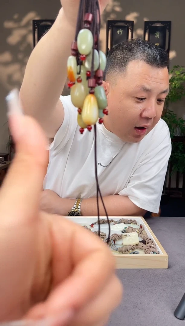 和田玉未镶嵌颈饰A747