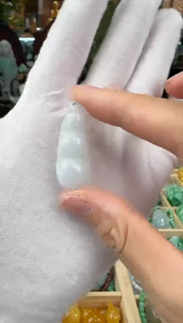 玛瑙/玉髓颈饰未镶嵌吊坠