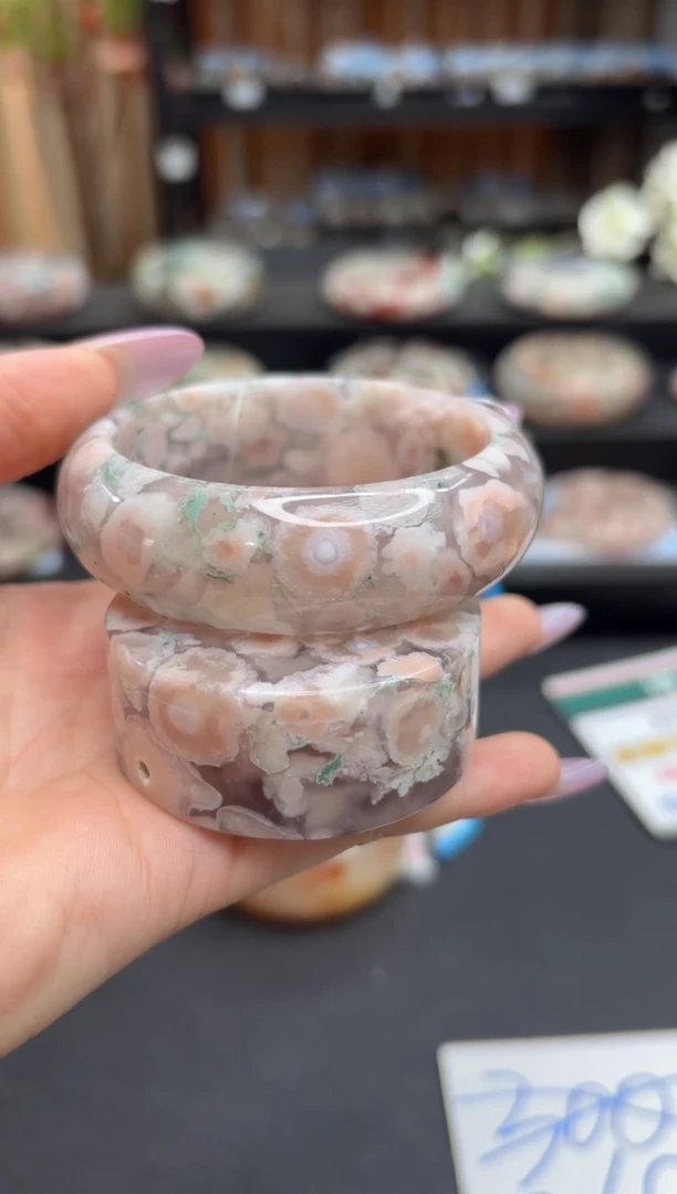 未镶嵌手镯石英质玉L****yA453(54圈赠送镯心)