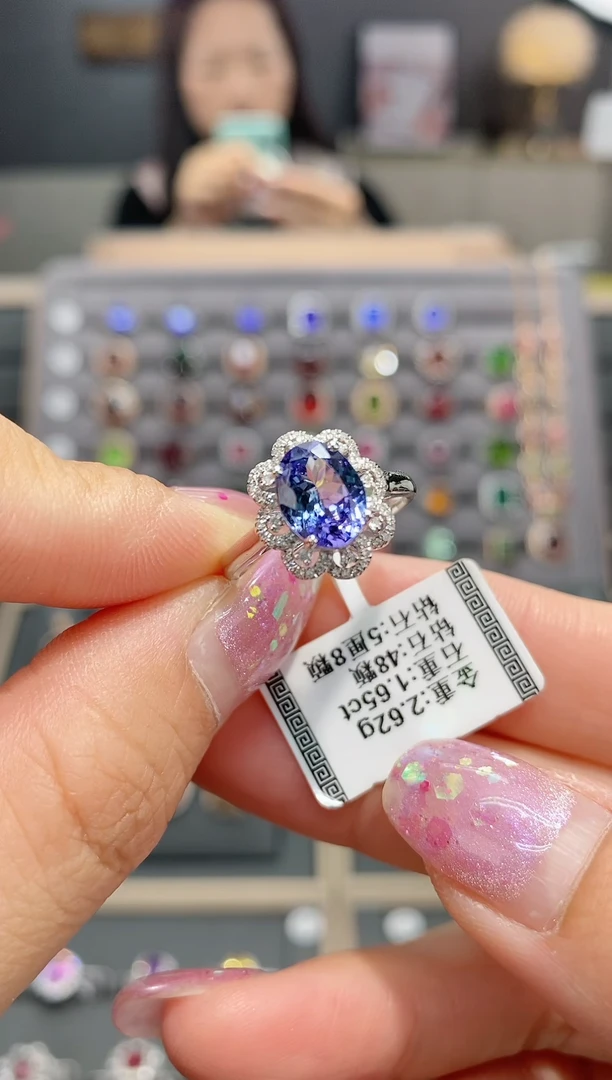 【闪购商品】坦桑石戒指18K金镶嵌1.65