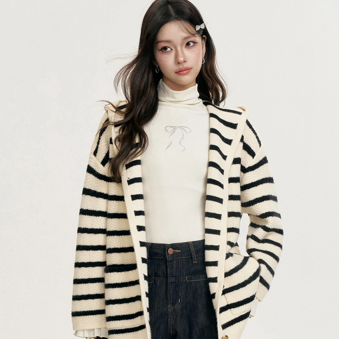 16DEWS 黑白条纹短款针织连帽外套