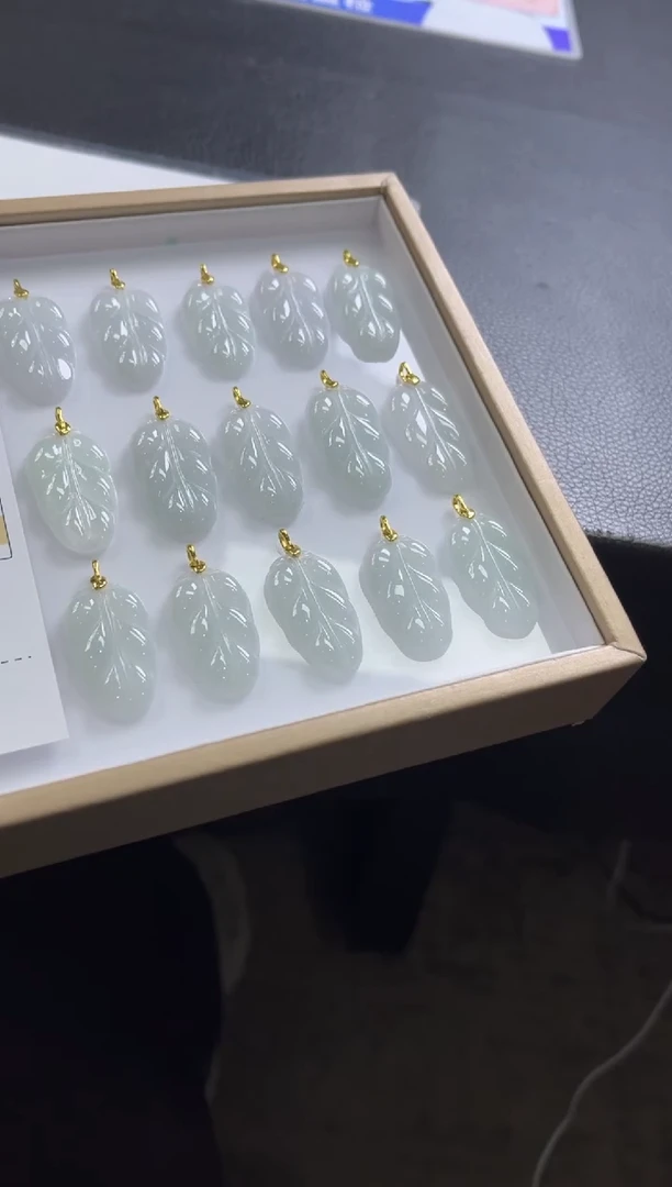 【闪购商品】翡翠颈饰银S925镶嵌A340 /多样性发一件/配绳子