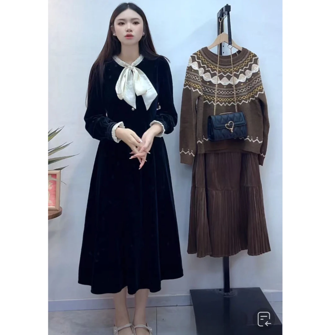 朵以2025夏季新款法式温柔气质收腰显瘦黑色圆领连衣裙39DD837077