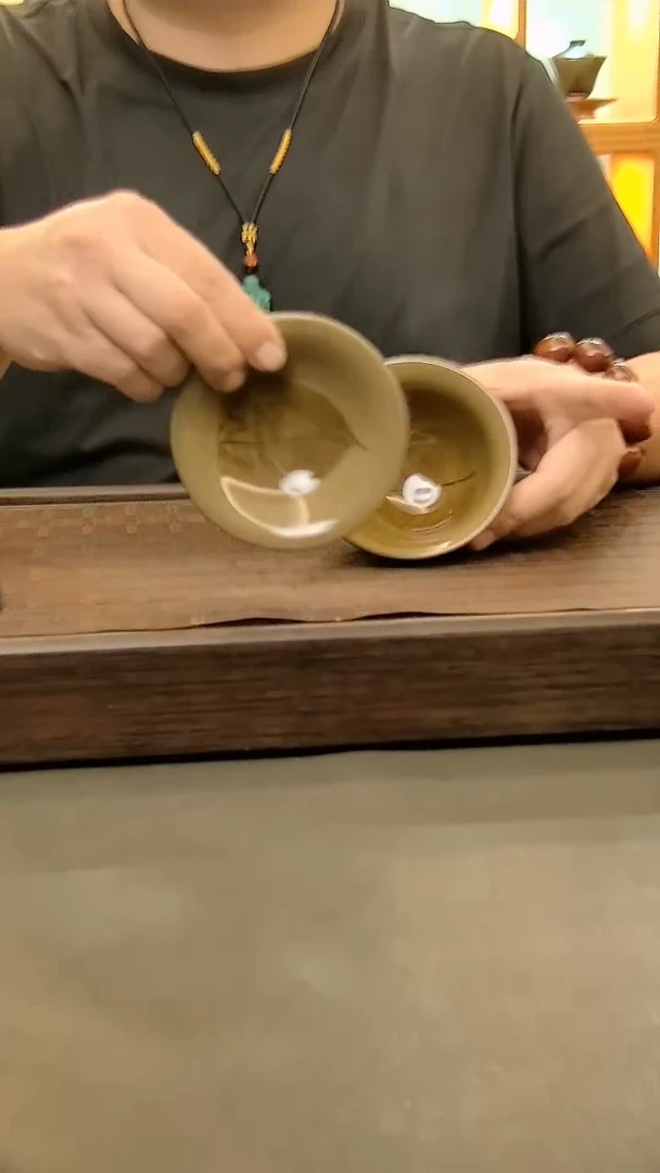 茶盏628.。。。。。。。