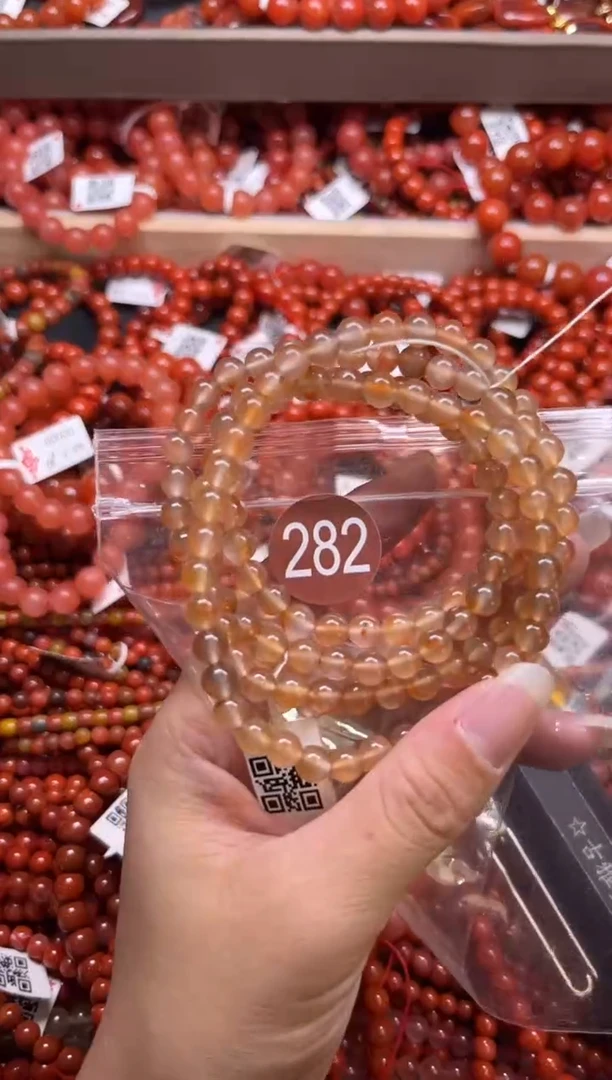 南红玛瑙未镶嵌珠宝奇石282-6