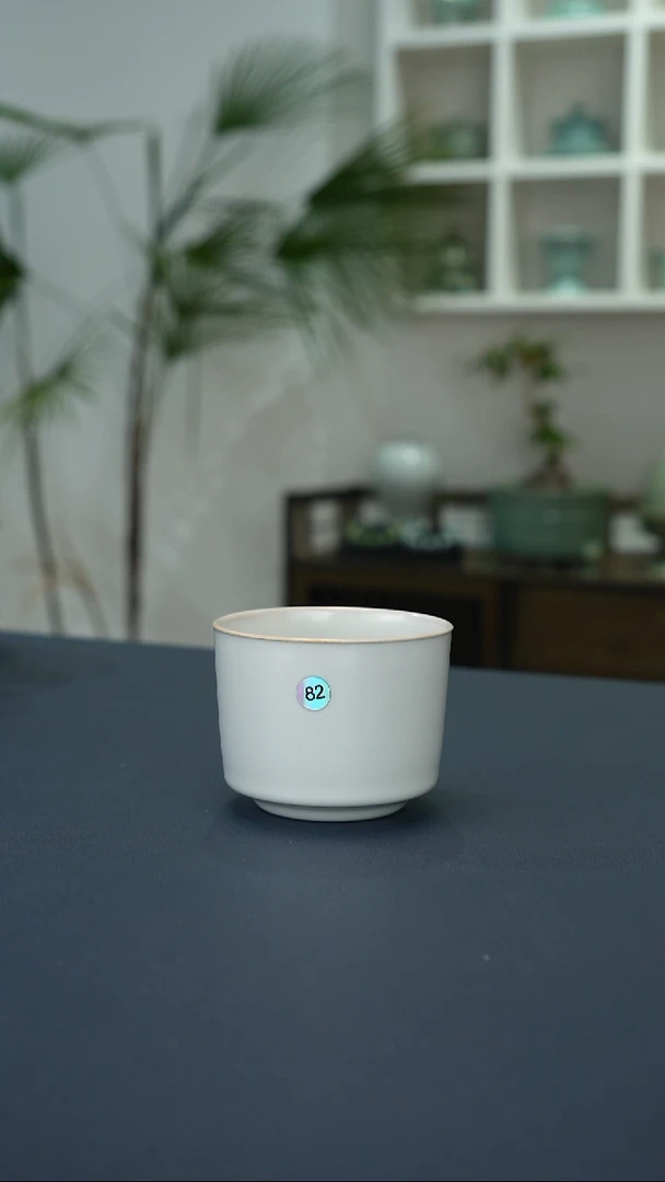 瓷片82号月白单杯有暇福利    洁