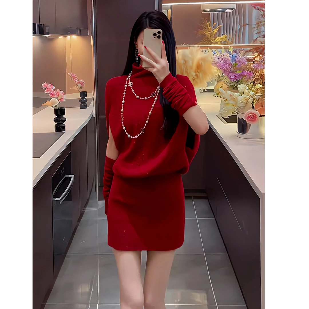 纯欲风气质名媛半高领针织连衣裙女秋冬款高级感修身显瘦包臀短裙