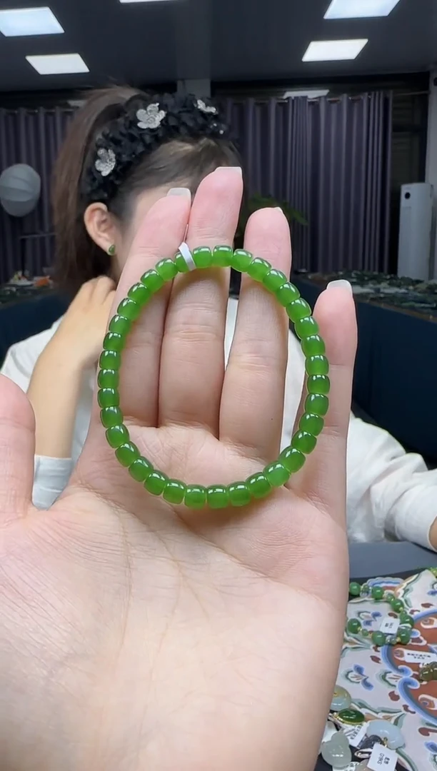 手串未镶嵌和田玉1