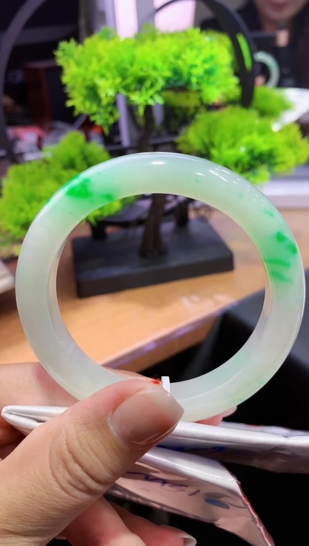 未镶嵌手镯翡翠Q105天然A货缅甸翡翠59.2正圈总价15万定金2万