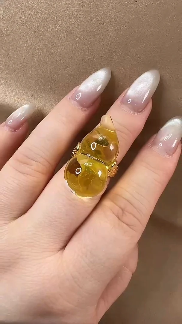 琥珀颈饰未镶嵌戒指