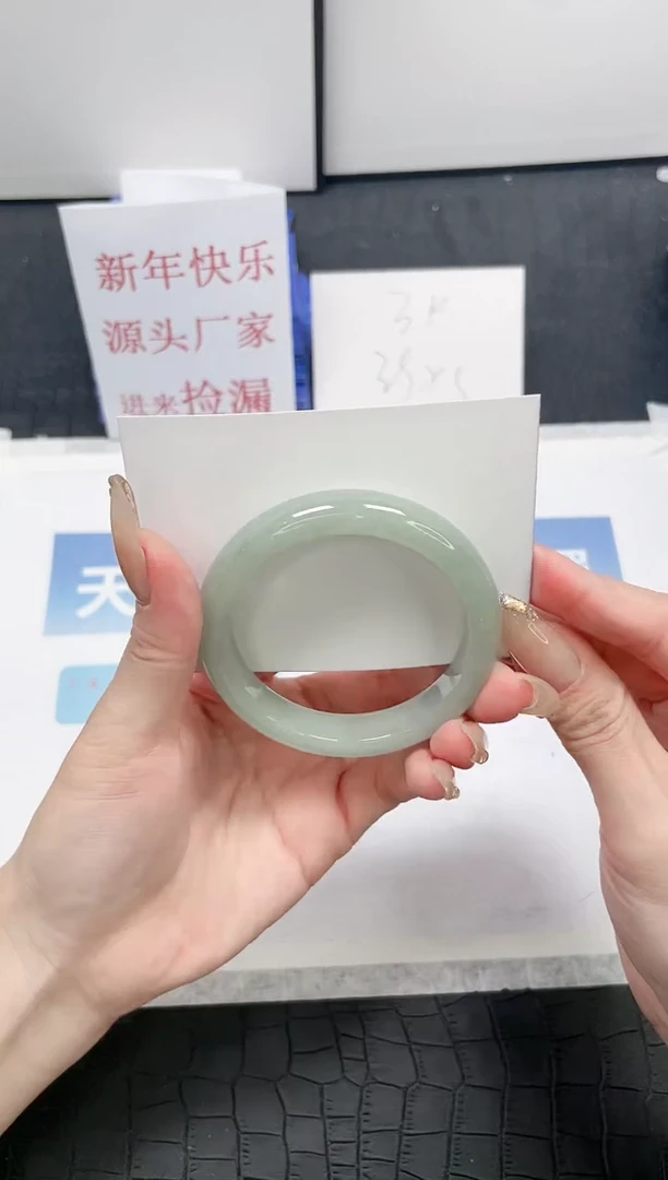 【闪购商品】石英质玉手镯未镶嵌Y39-54.8