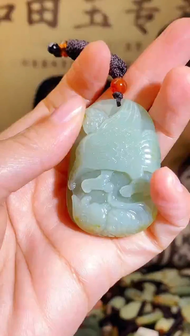 颈饰未镶嵌和田玉1