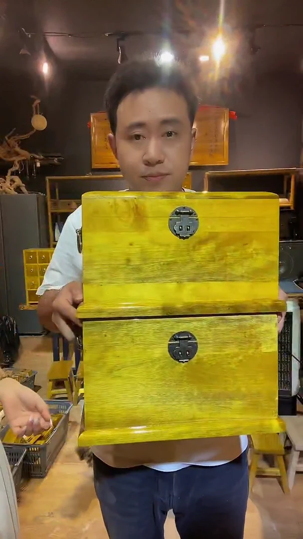 木冷*金丝楠木制品箱子2个