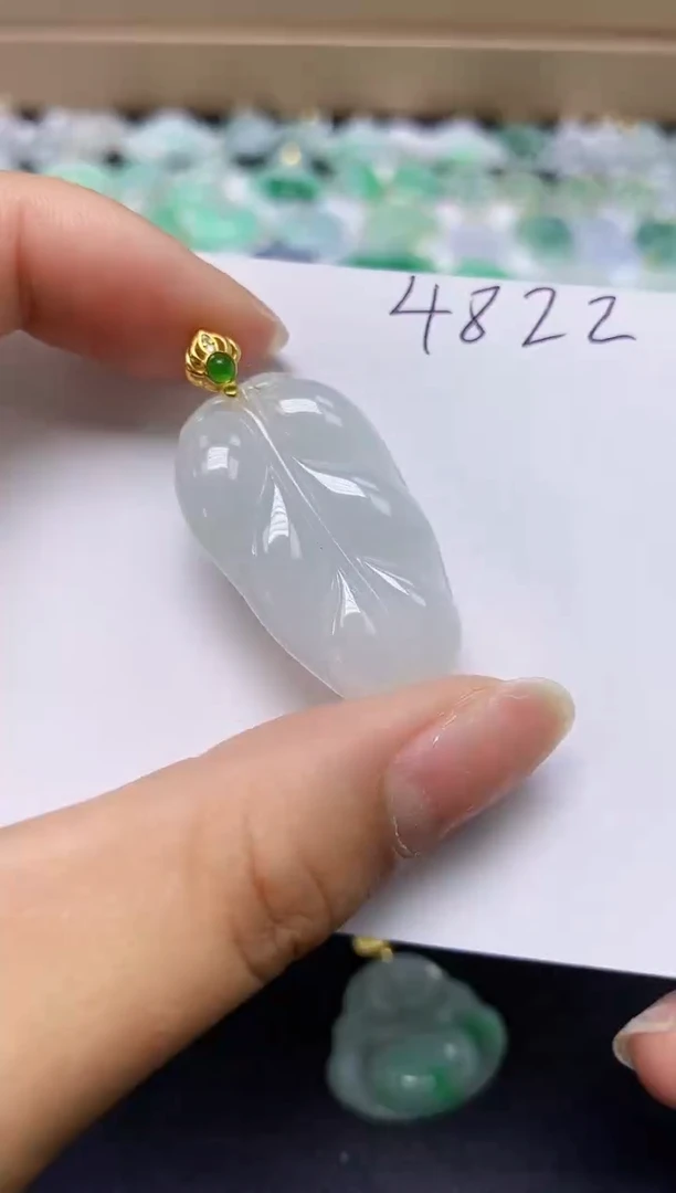 翡翠未镶嵌颈饰 天然缅甸翡翠A货
