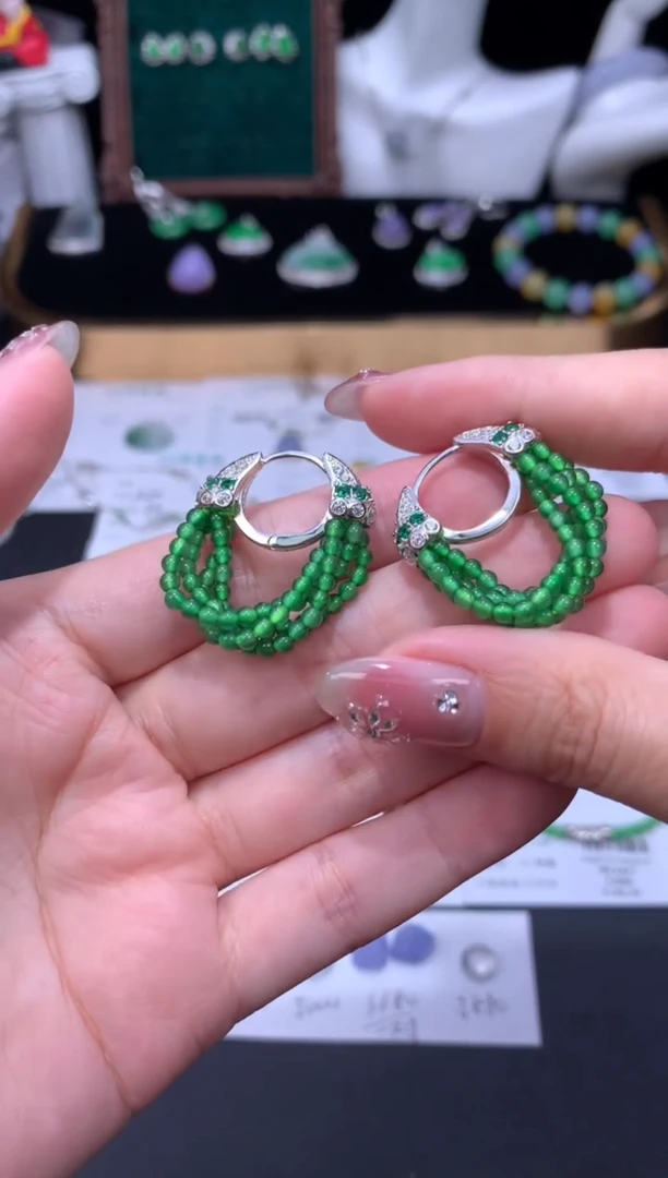 未镶嵌定制翡翠48小时鉴赏期 退货不扣服务费