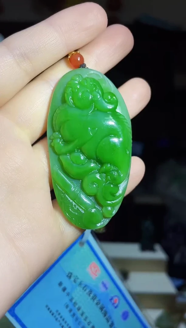 和田玉未镶嵌颈饰1