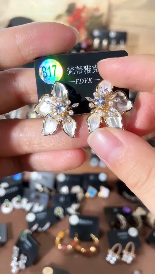 合金925银锆石梵817