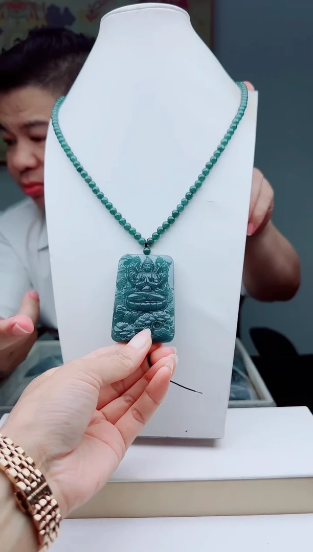 颈饰未镶嵌翡翠1111111（千手）