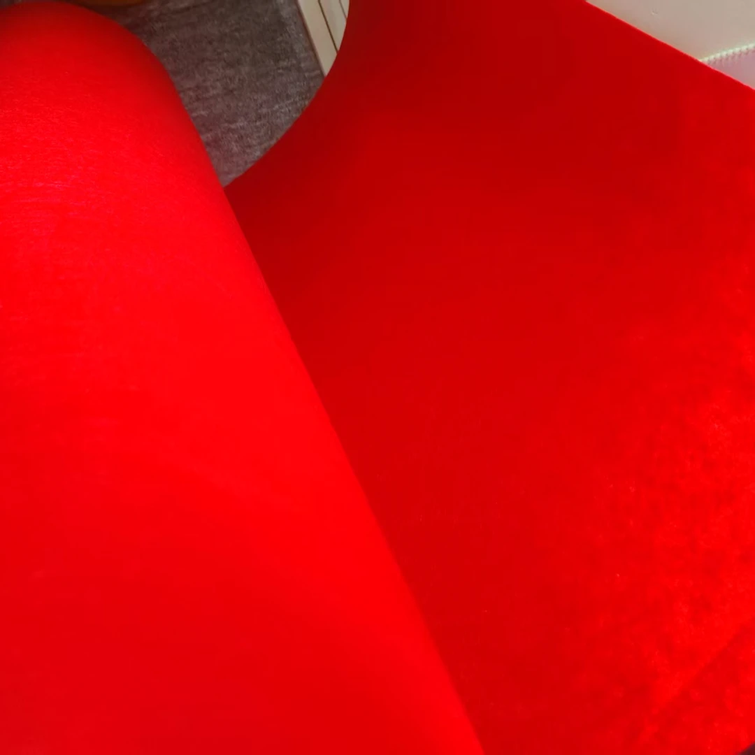 多用途商用彩色无纺布:适用于服装里衬及手工 DIY