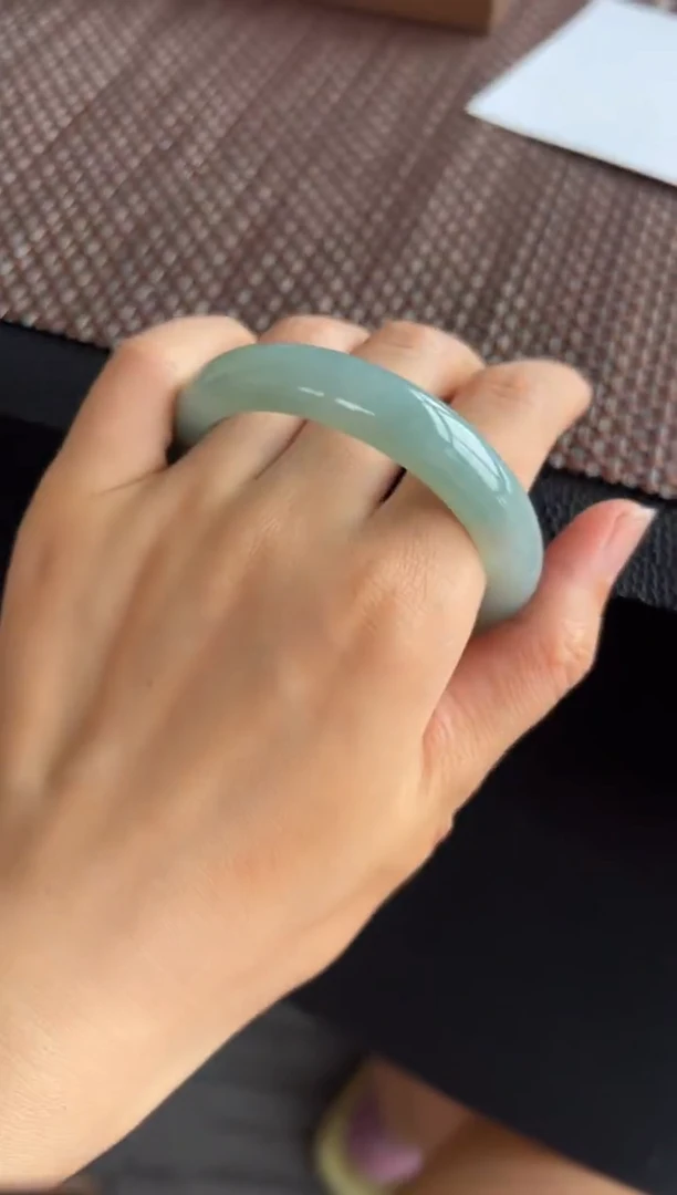 翡翠手镯未镶嵌11号53.6*10.7*7.6