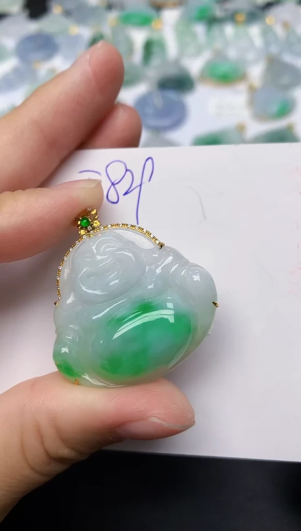 颈饰18K金镶嵌翡翠天然缅甸A货翡翠百元以上9元证书费自理