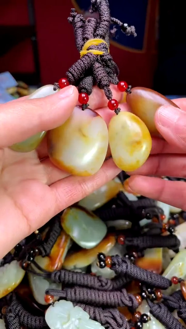 【闪购商品】和田玉颈饰未镶嵌23