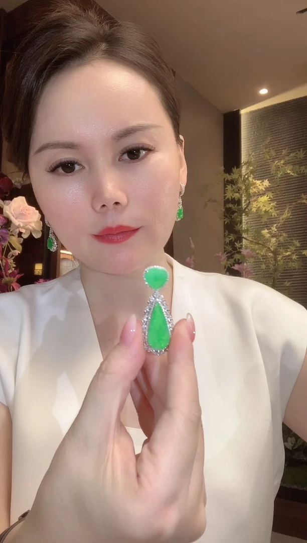 吊坠(不含链)18K金镶嵌翡翠A156