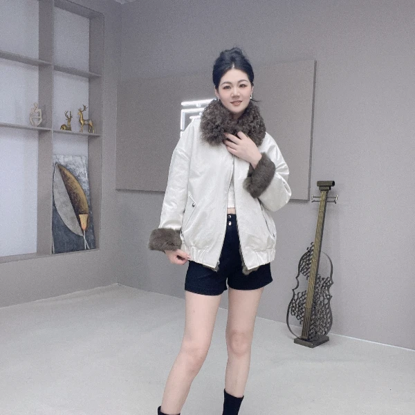 【锅锅】皮草 2025新款两面穿皮毛一体短款宽松百搭皮草派克服