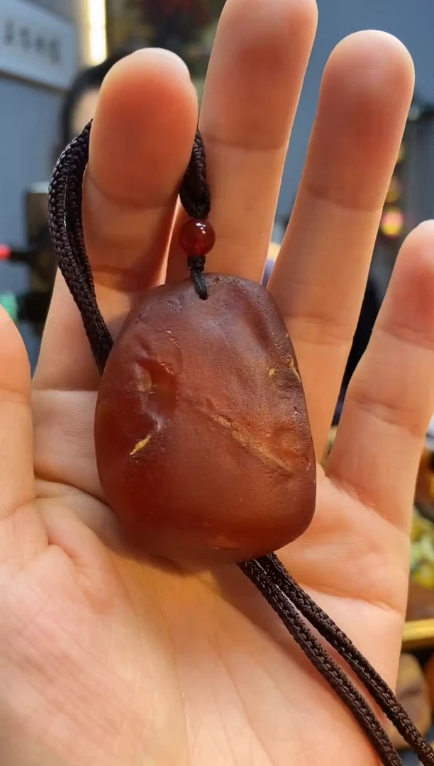 琥珀颈饰未镶嵌吊坠