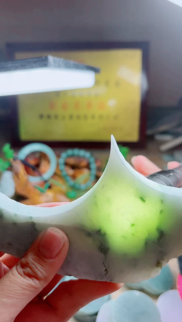 翡翠未镶嵌颈饰A货曹星098