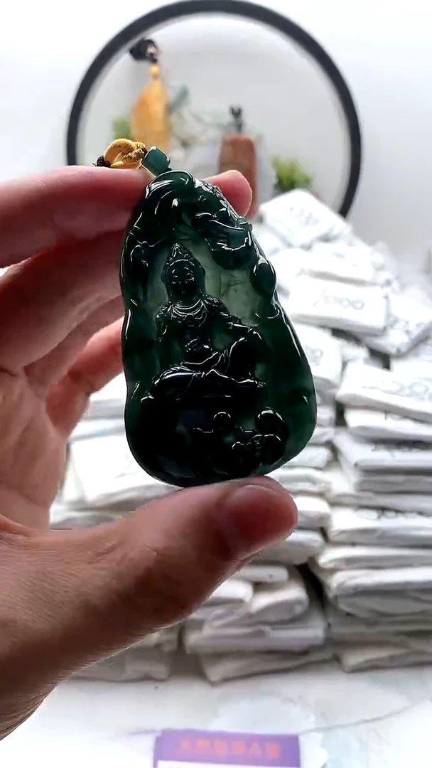 颈饰未镶嵌翡翠普贤