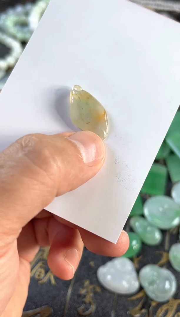 定制翡翠未镶嵌冰胶黄翡随型